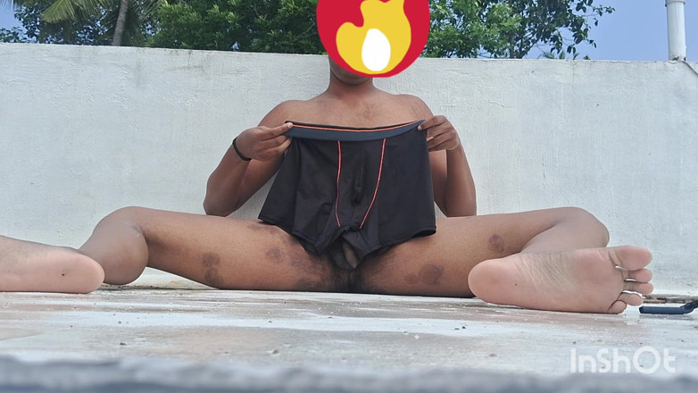 MayankPerv: Bărbat nud Mallu care se rade de păr pubian