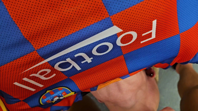 ScarlettStClaire: Alla cheerleader piace la gola profonda dei calciatori