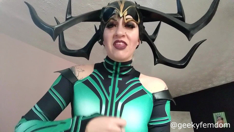 Geeky Femdom: Hela World wide masturbando instrução