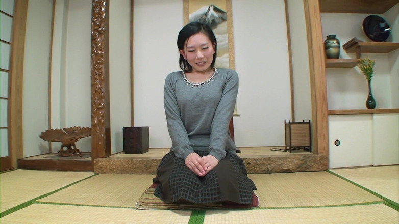 Japan Lust: Mature Japanese eagerly presents her pussy