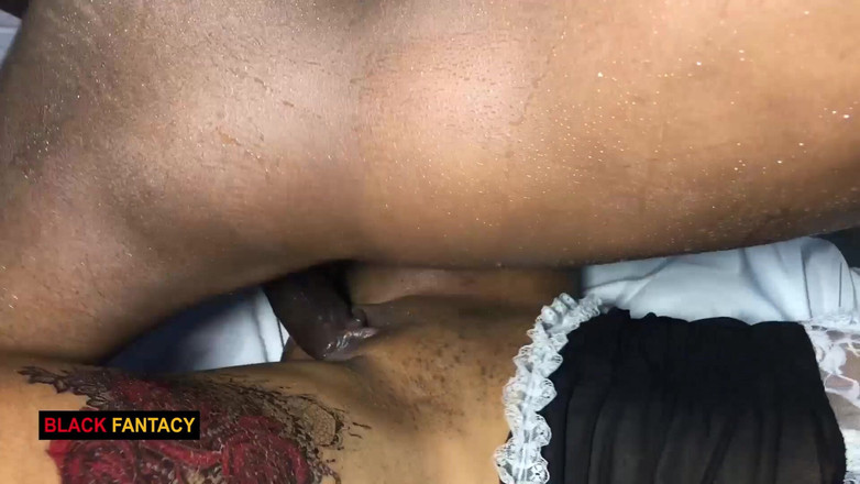 Black Fantacy: En iyi arkadaşımla dövüş ve sikiş