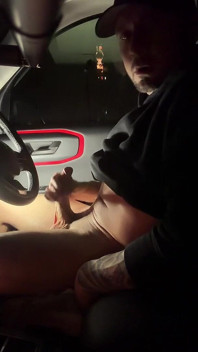 汽车自慰和射精