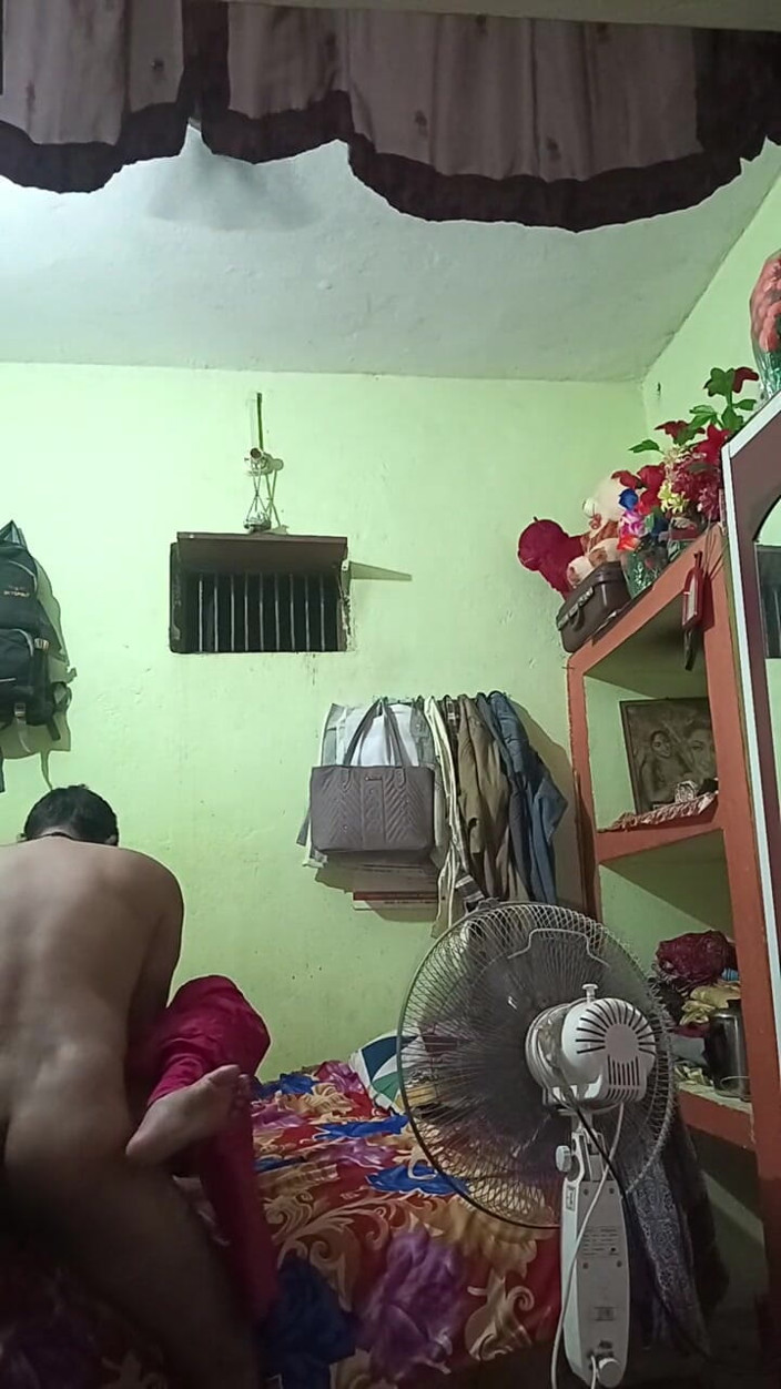 pooja99999: Stiefbrust gefickt stiefschwester