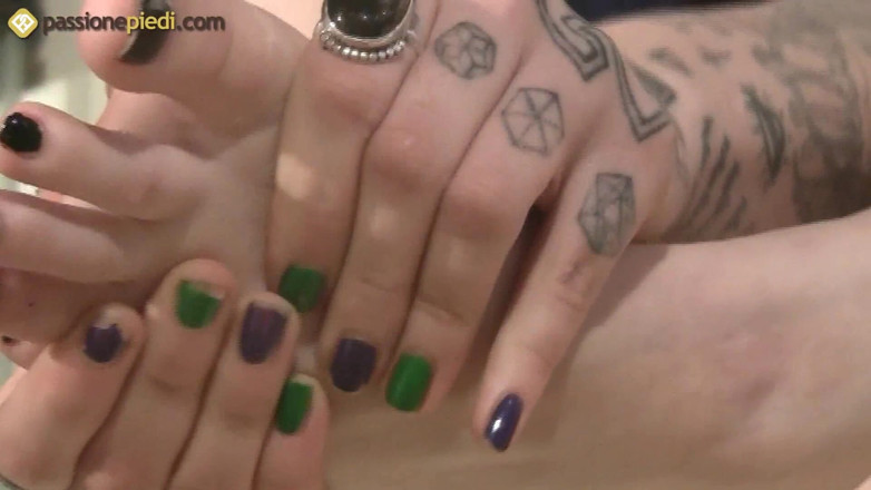 Foot Fetish HD: emily, lovely brunette teen massages her sexy feet