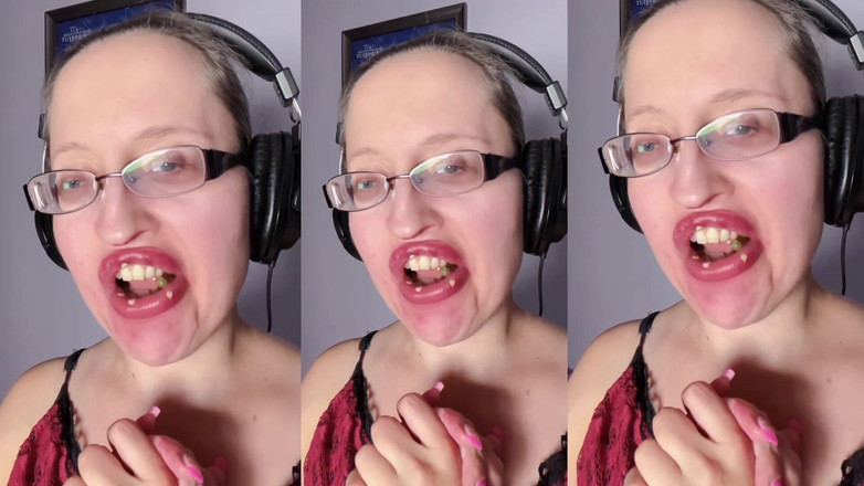 FinDom Goaldigger: Asmr Paprika Pepper खा रही है - asmr, आंखों का चश्मा, जियानेस, लिपस्टिक, बड़े होंठ, मुंह, भोजन, चेहरे की किस्म, लंबे नाखून