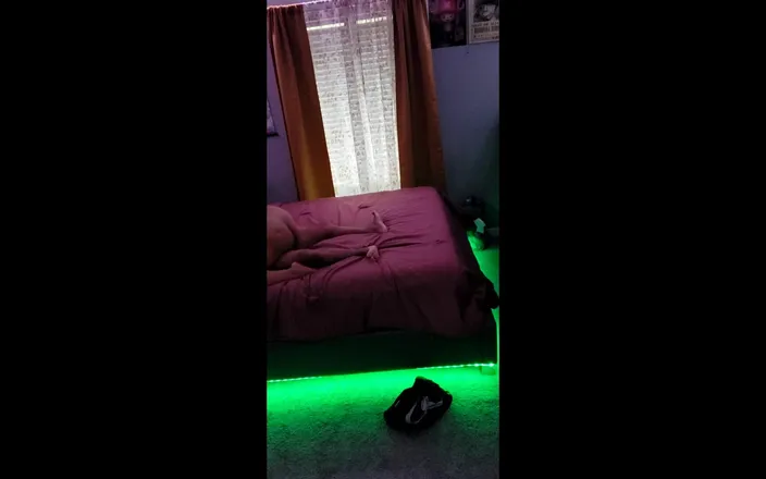 Antoniojaureugui1: Girl Inseminated in Her Room