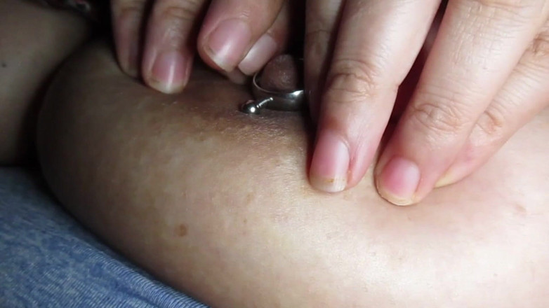 VeeVee Vixen: Veevee Plays with Her Nipple Rings