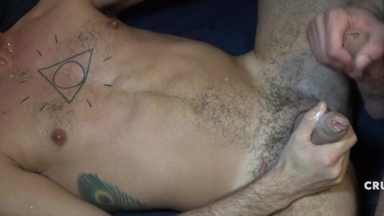 HOT BAREBACK BOYS C HANNEL: Hetero fode a bunda do seu amigo gay