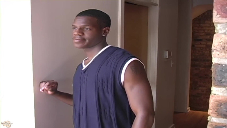 ThugBoy: Masturbarsi con seta.