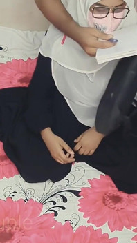 Curang pada teman wanita saya dengan adik tirinya yang bertetek besar