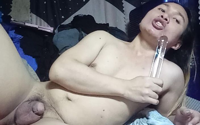 Reynaldo6: Hari ini baru saja tiba ketika aku akan melakukan banyak...