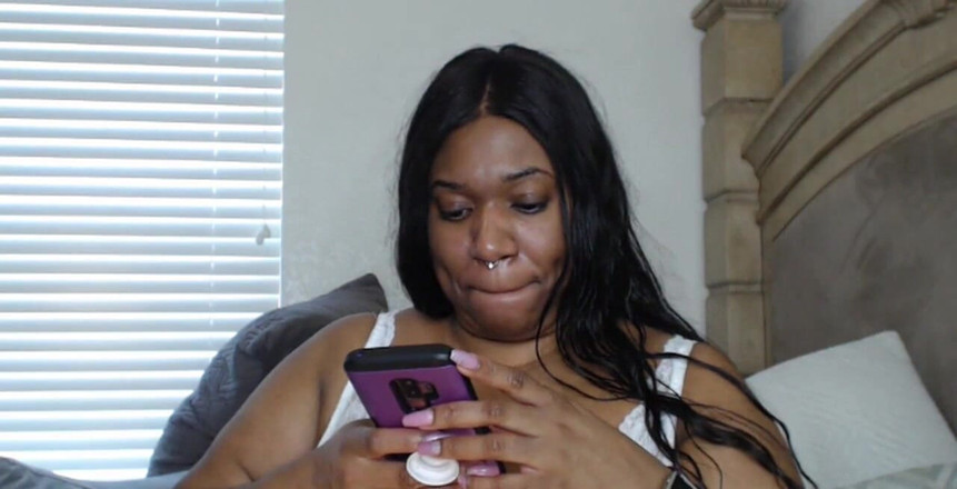 Josie4yourpleasure: Peitos oleosos, lambendo mamilo e bunda tremendo de branco