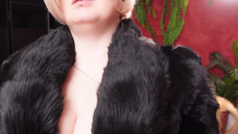 Arya Grander: My Hot Fur Coat Collection - Część 1 - Fetysz MILF Arya Grander