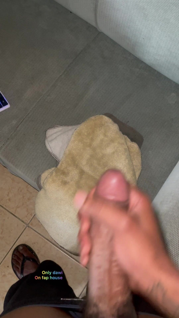 Only_dawi: Amazing Moment When Beautiful Gay Boy Plays with Huge Dick