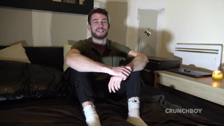 Very discreet straight boys curious: Emerick rauw geneukt door discrete hetero