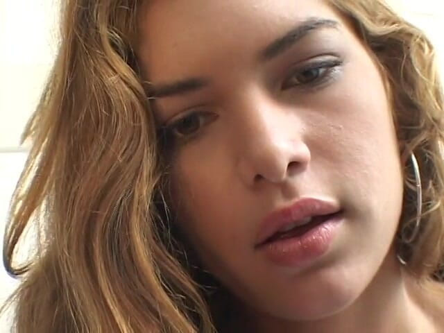 BBC Fantasies: Linda garota tem seu cu sondado