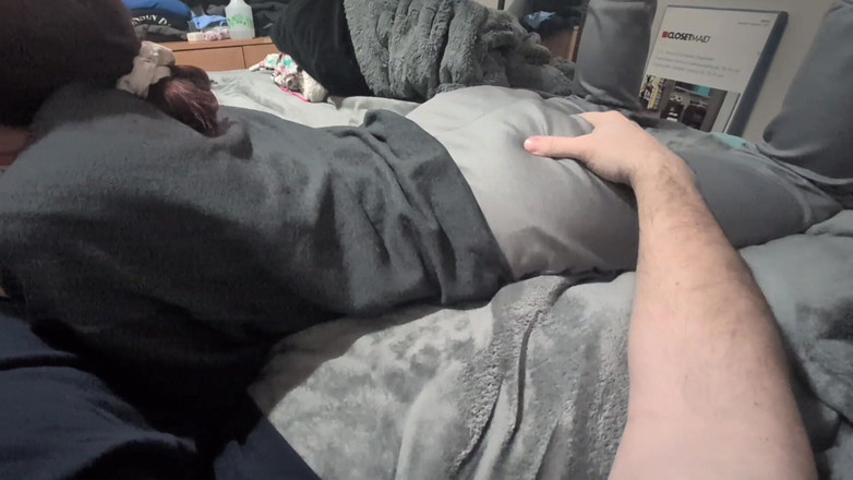 Mimiandevan: Chơi với chân vợ trong khi thổi kèn pov