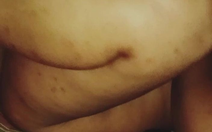 Fantasy big boobs: 집에서 섹스하는 아마추어 인도네시아 커플