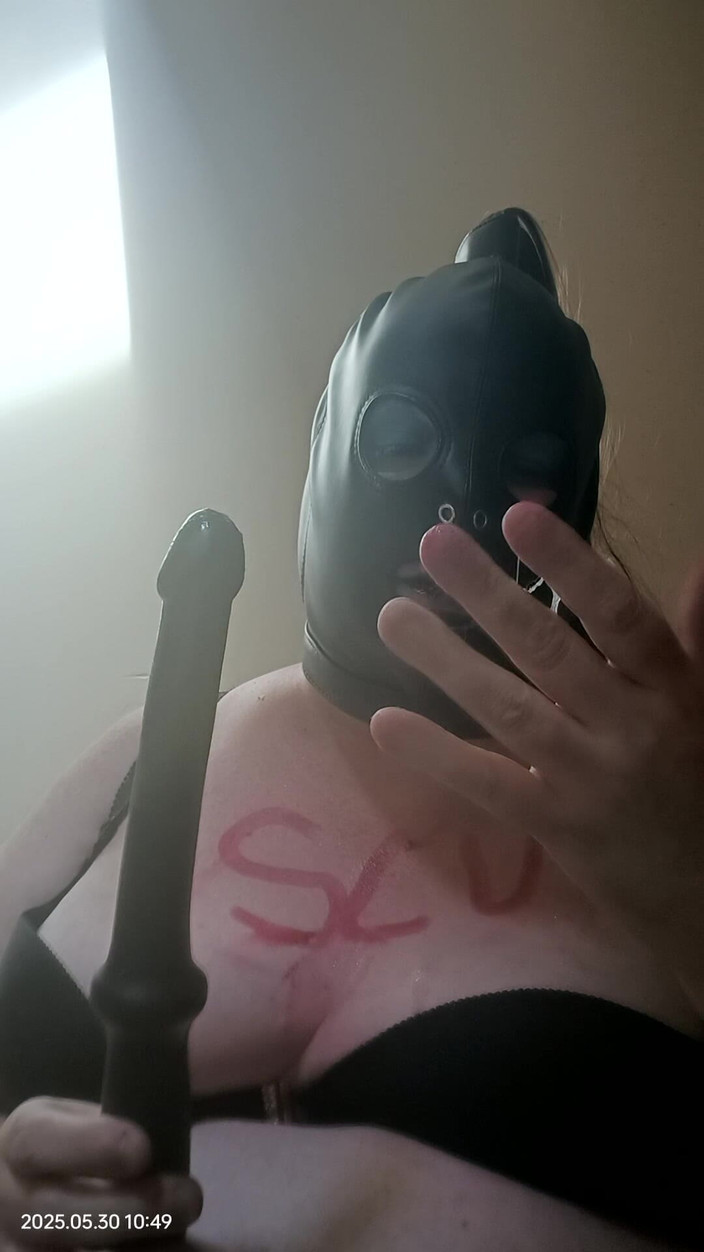 Stephanie-Nicole-TV: Bbw TV si scopa con un dildo in faccia