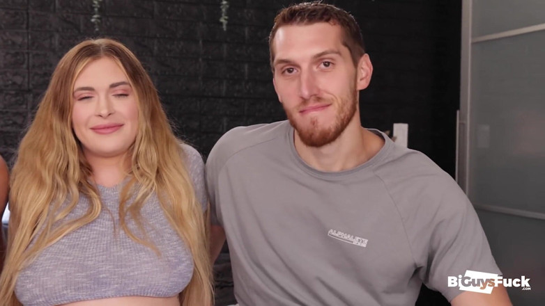 Bi Guys Fuck: Uau! Pau longo mmf bi faculdade foda
