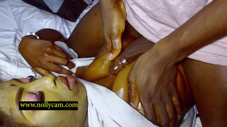 NOLLYCAM AFRICA: Přišla na horkou masáž a viděla mého velkého čůráka, teď chce šťastný...