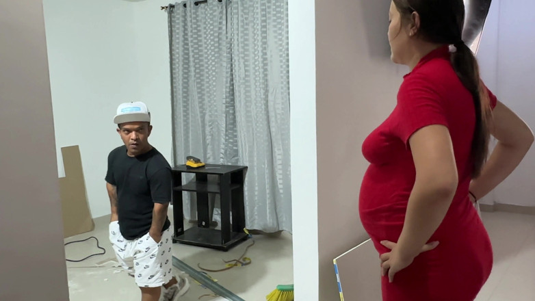 Julianaburning: Tuvaletteki küçük adamı temizlik yapmama yardım etmesi için çağırıyorum, karşılığında hiç...