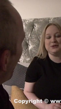 Busty, Petite Sian z Oxfordu se spojí s Chlapem z hospody