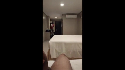 Lkdick8: Mrdka v mém hotelovém pokoji