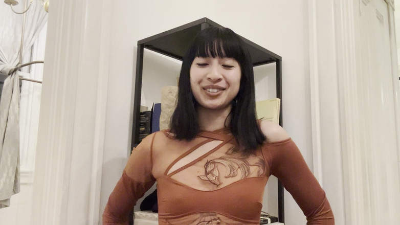 Felicity Azura: avec du dentifrice