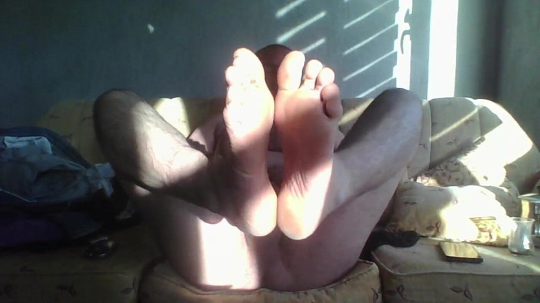 CenkAy: Lèche les pieds tachés de sperme