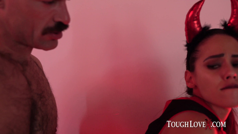 ToughLoveX: TOUGHLOVEX - Delivish Andreina De Luxe fucked in the ass