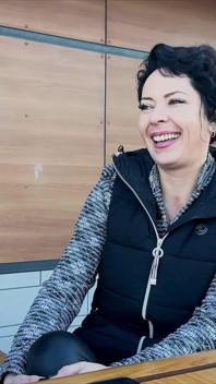 Camille e Lyia condividono un buon lavoro!