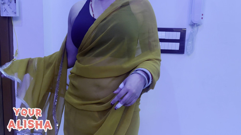 Your Alisha: Desi heiße indische tante wurde gefickt, bevor sie auf die...