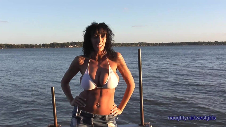 NaughtyMidwestGirls: Alia Janine - Homecoming Handjobs