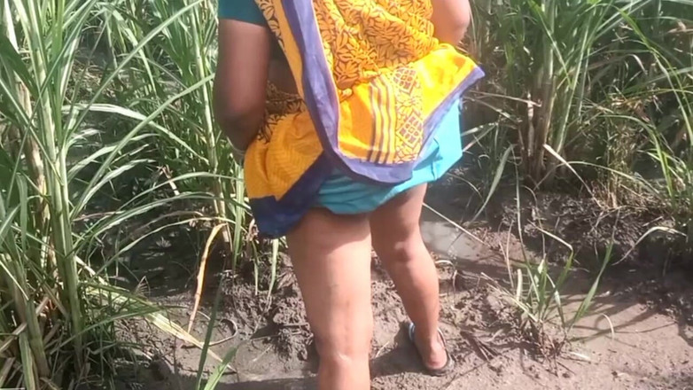 Priyanka314: Manželka desi kamaráda drží a mačká prsa v Guava Plantáži