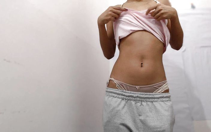 desigirl93: Drobná teen stříká tvrdě pro tebe