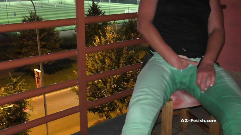 Aqua Pola: Desperation pee on balcony
