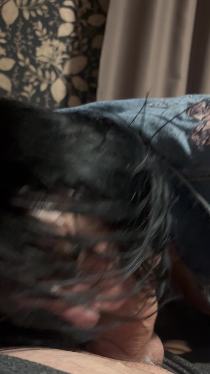 MilfyCalla: Denim Deepthroat, Gagging and Spit Play. Double Cum Swallow