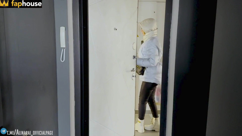 Alina Rai: सौतेले बेटे ने अपनी सौतेली मम्मी की गांड में मोटा वीर्य छोड़ दिया। - यदि आप मुझे गांड में चोदना चाहते हैं, तो यह करें