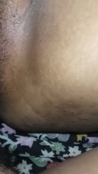 Une bhabhi indienne baise avec son devar avec un préservatif