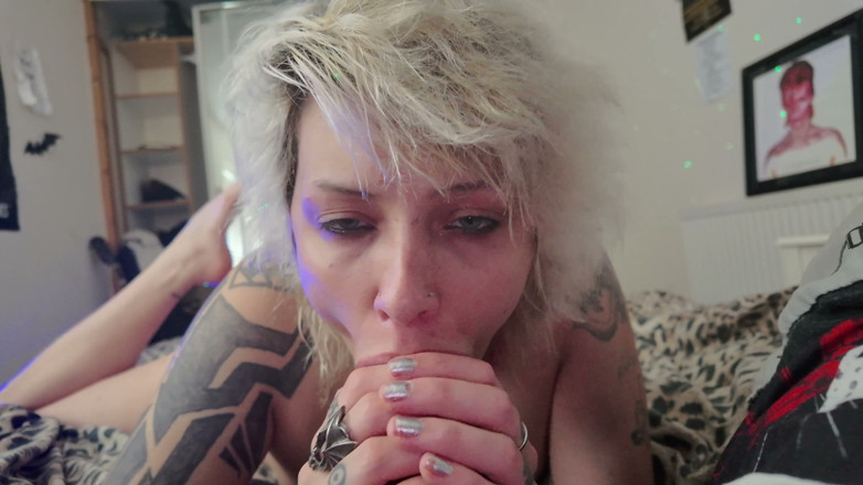 Glitterqueen1999: Good Moaning, Babe - Gfe Morning Blowjob
