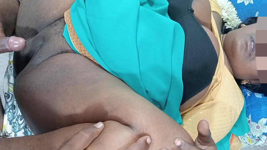 Tamil Stepmom Got Painful Anal Fuck with Her Stepson Moaning so Hot (Veni hot)