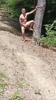 In Sight of the Road Rough Fap with Cumshot on Belly