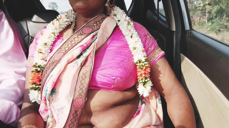 Telugu honey lips: Silk Stepaunty Car Sex, Telugu Dirty Talks, Episode -1, Part- 3, Sexy...