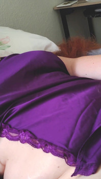 Cewek sange lesbian ini dientot habis-habisan sampai orgasme berkali-kali!