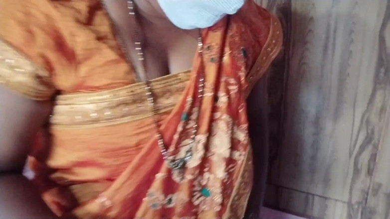 Yourgeeta8899: Sister-in-law Was Going to the Function Wearing a Beautiful Saree!...