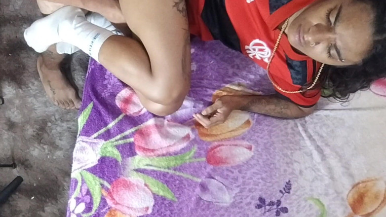 Bebes vagabundas: Seorang Gadis Flamengo Memberi Punggung
