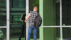 Next Door Studios: Nextdoorstudios berkongkek di sekitar & mengetahui
