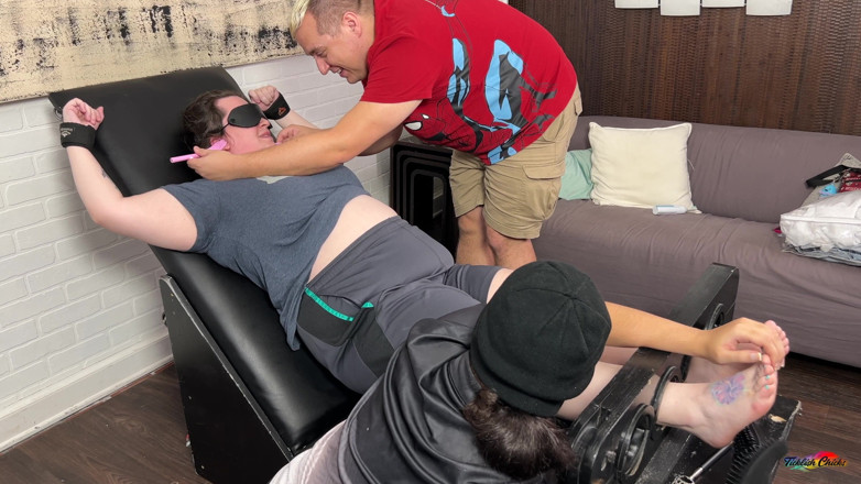 Ticklish Chicks: Tklnurse menggodam pt 2