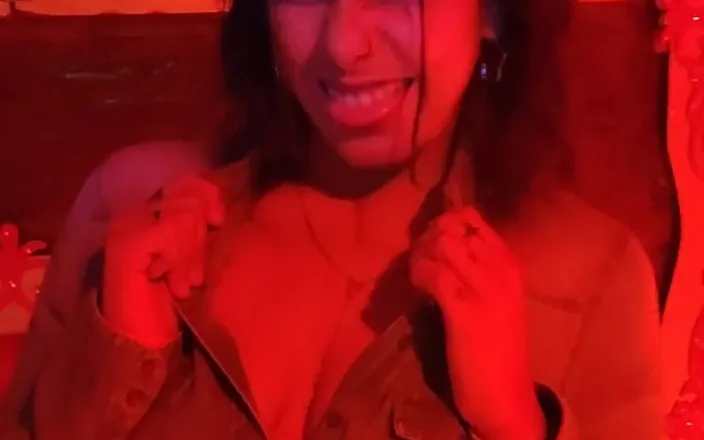 Kylei Ellish: Are You Coming to My Red Room?